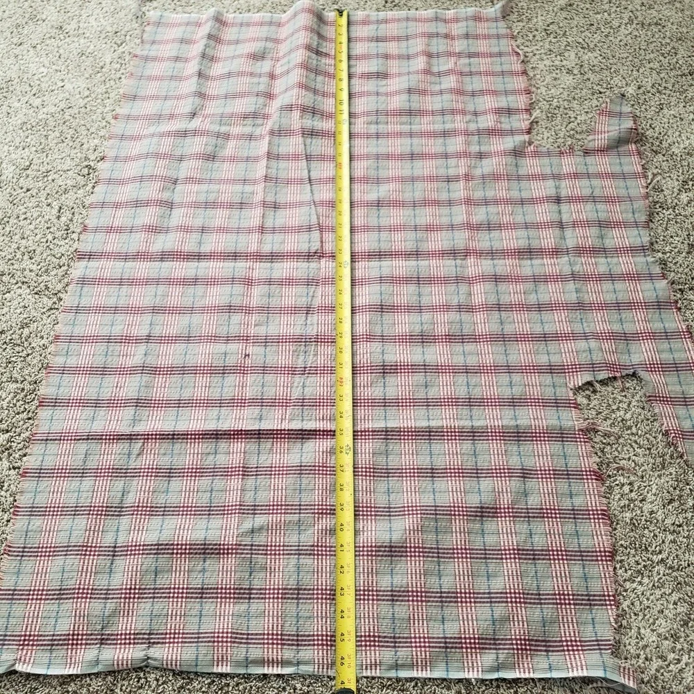 Vintage 1950s 1960s Grey Maroon Plaid Seer Sucker Fabric #92